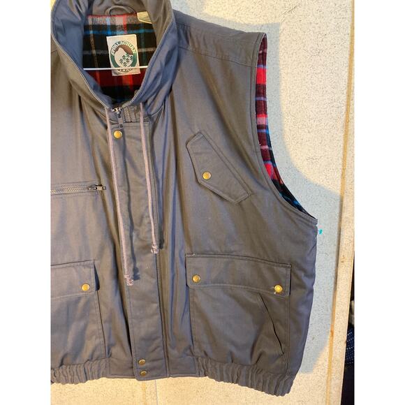 Vintage Appalachian Trail 2XL Flannel I
nsulated Vest - Picture 2 of 8